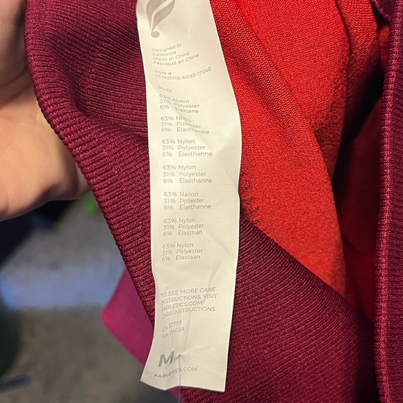 NWT Fabletics Seamless Butterfly 7/8 Leggings - Picture 9 of 10